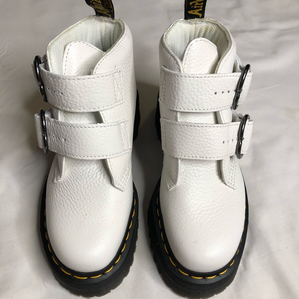 Dr Martens White Devon Heart platform boots